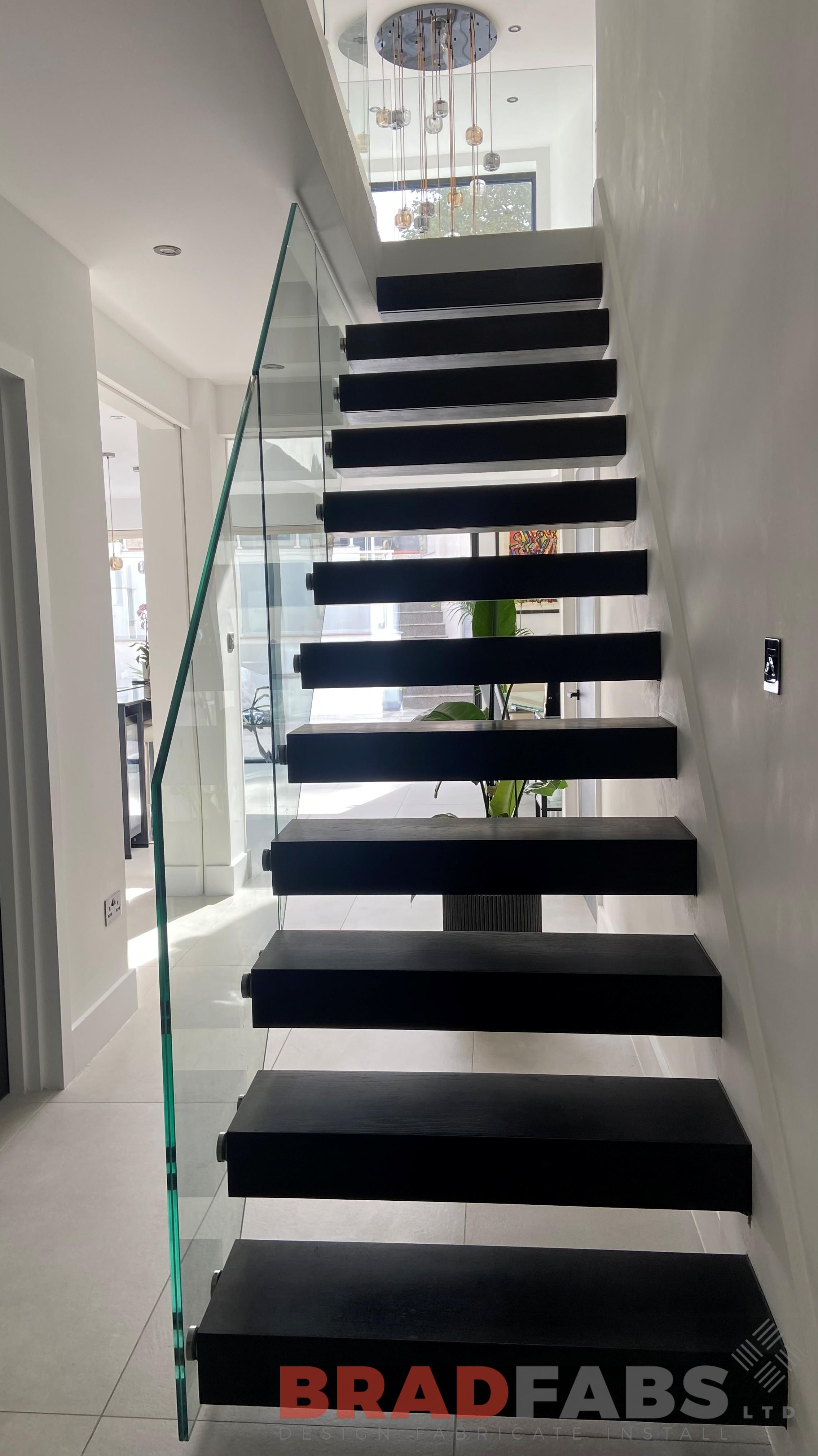 Floating Staircases: Minimal Design with Maximum Impact