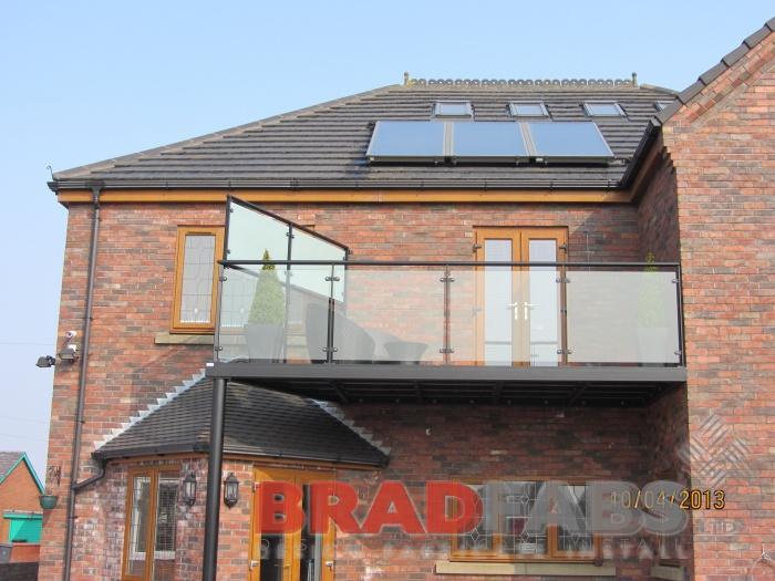 Domestic Balcony with Frosted Privacy glass, designed and installed by BRADFABS