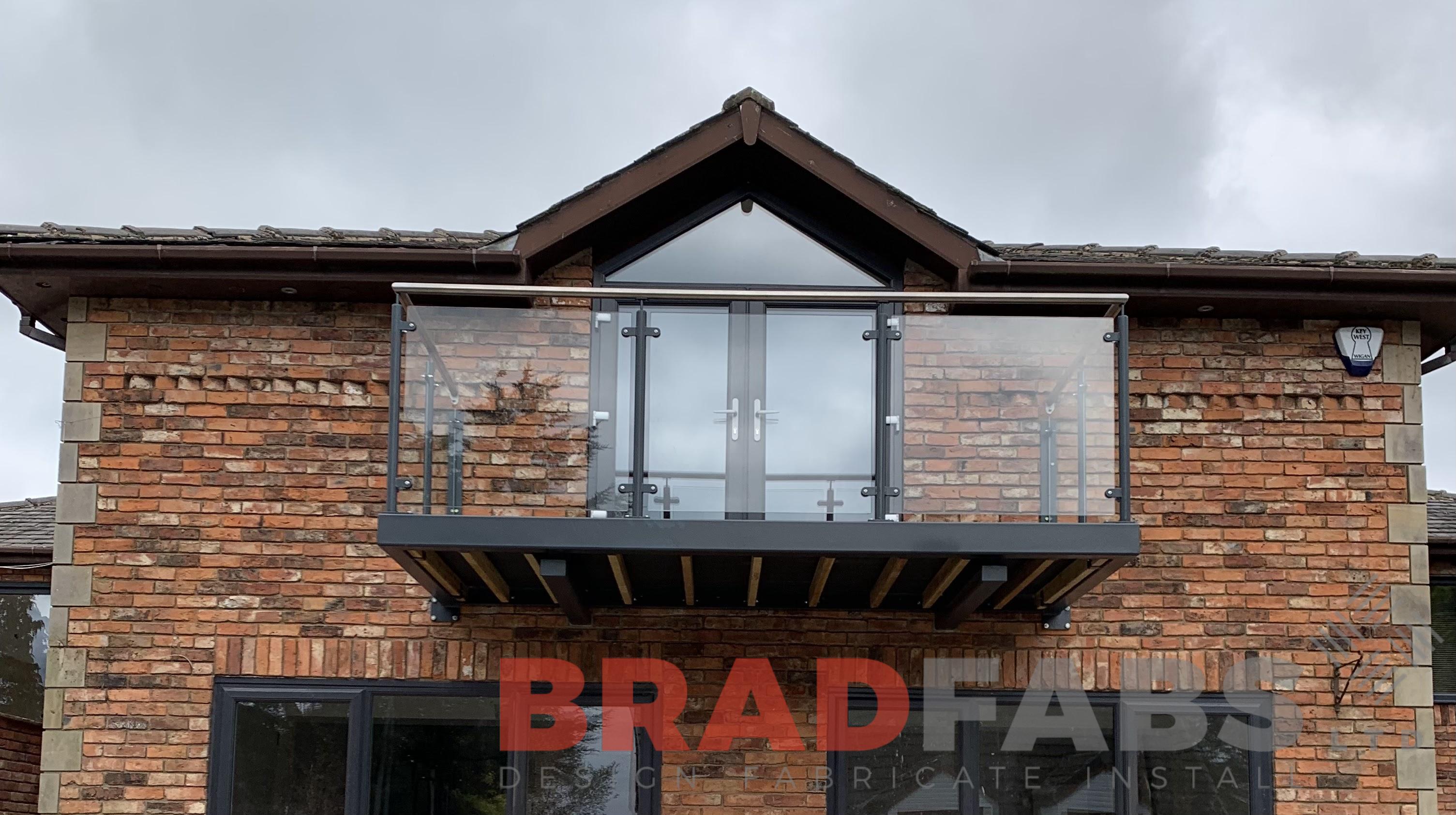 Bradfabs, bespoke balcony, cantilevered balcony, glass balustrade, composite decking 