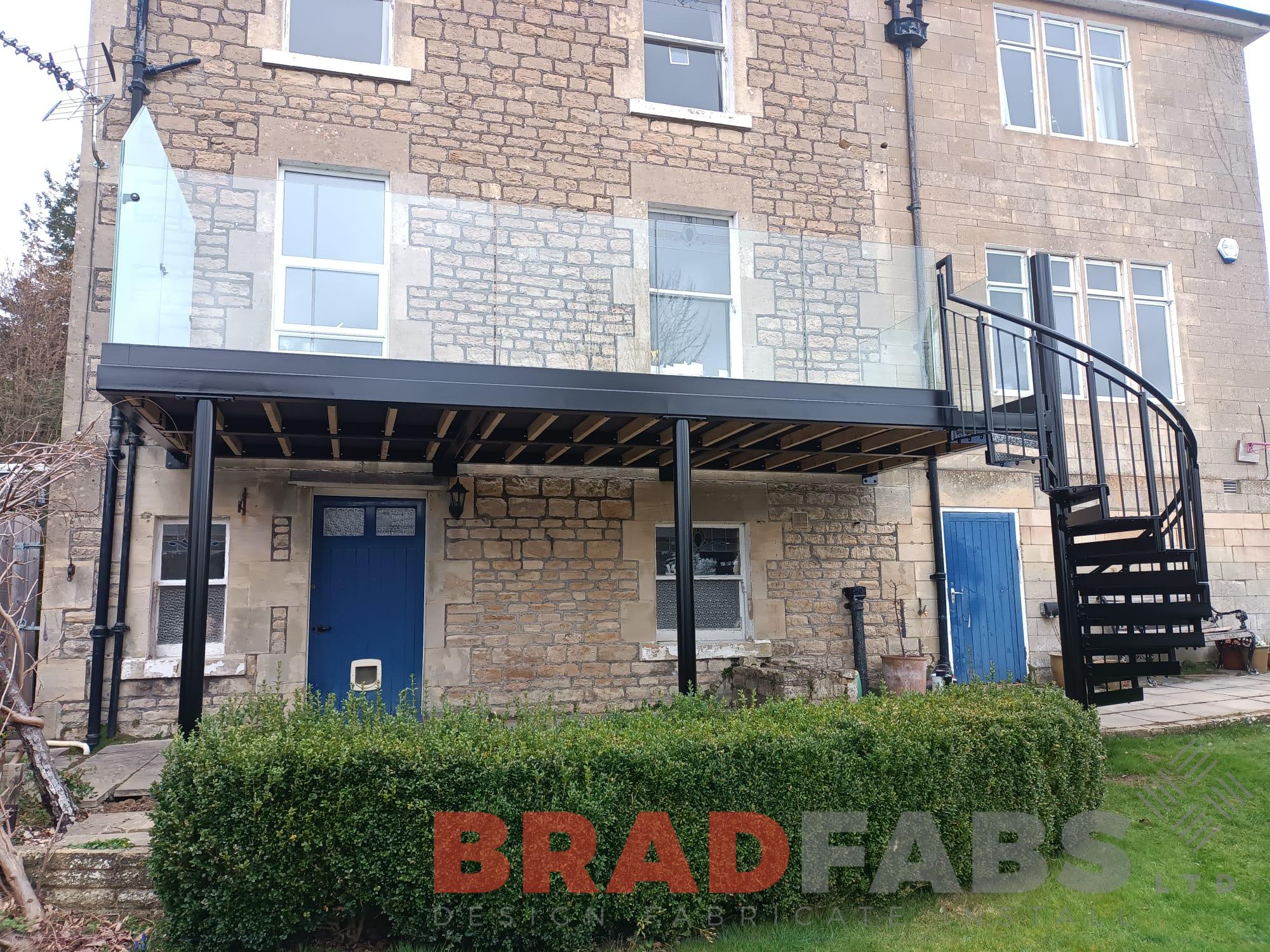 Bradfabs, balcony, balcony with spiral staircase, infinity glass 