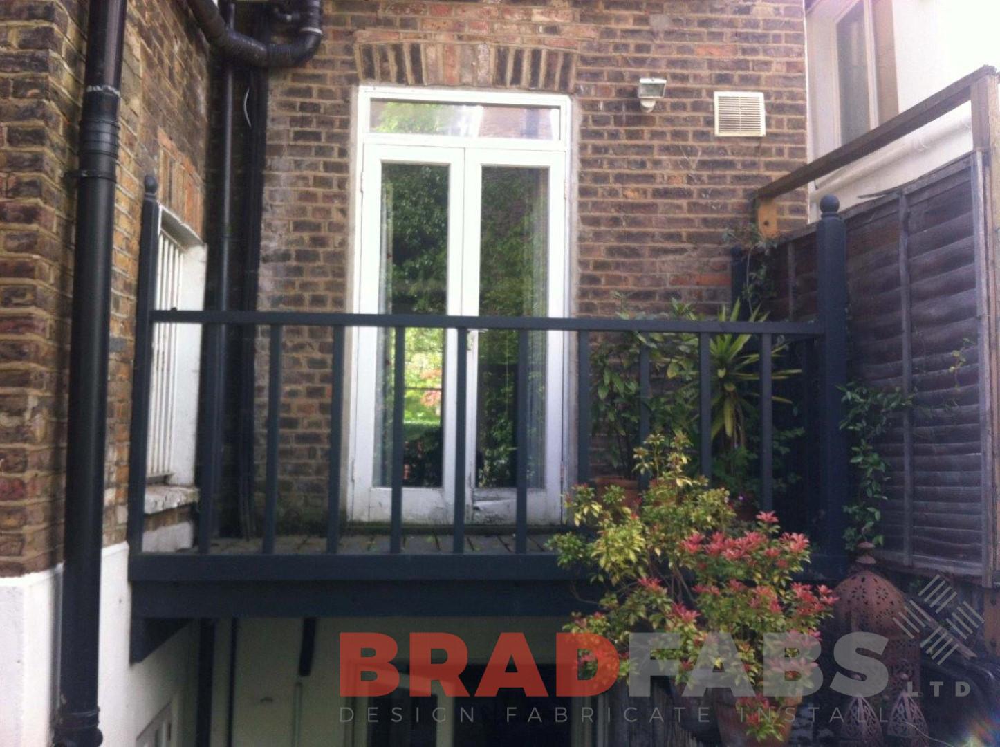 BRADFABS made these steel and glass balconies. UK