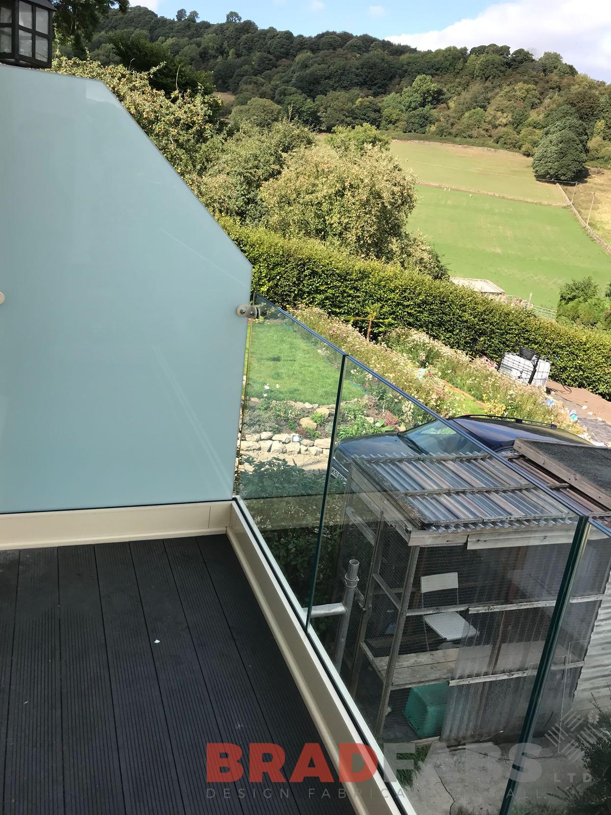 Stunning, modern infinity channel system glass balustrade