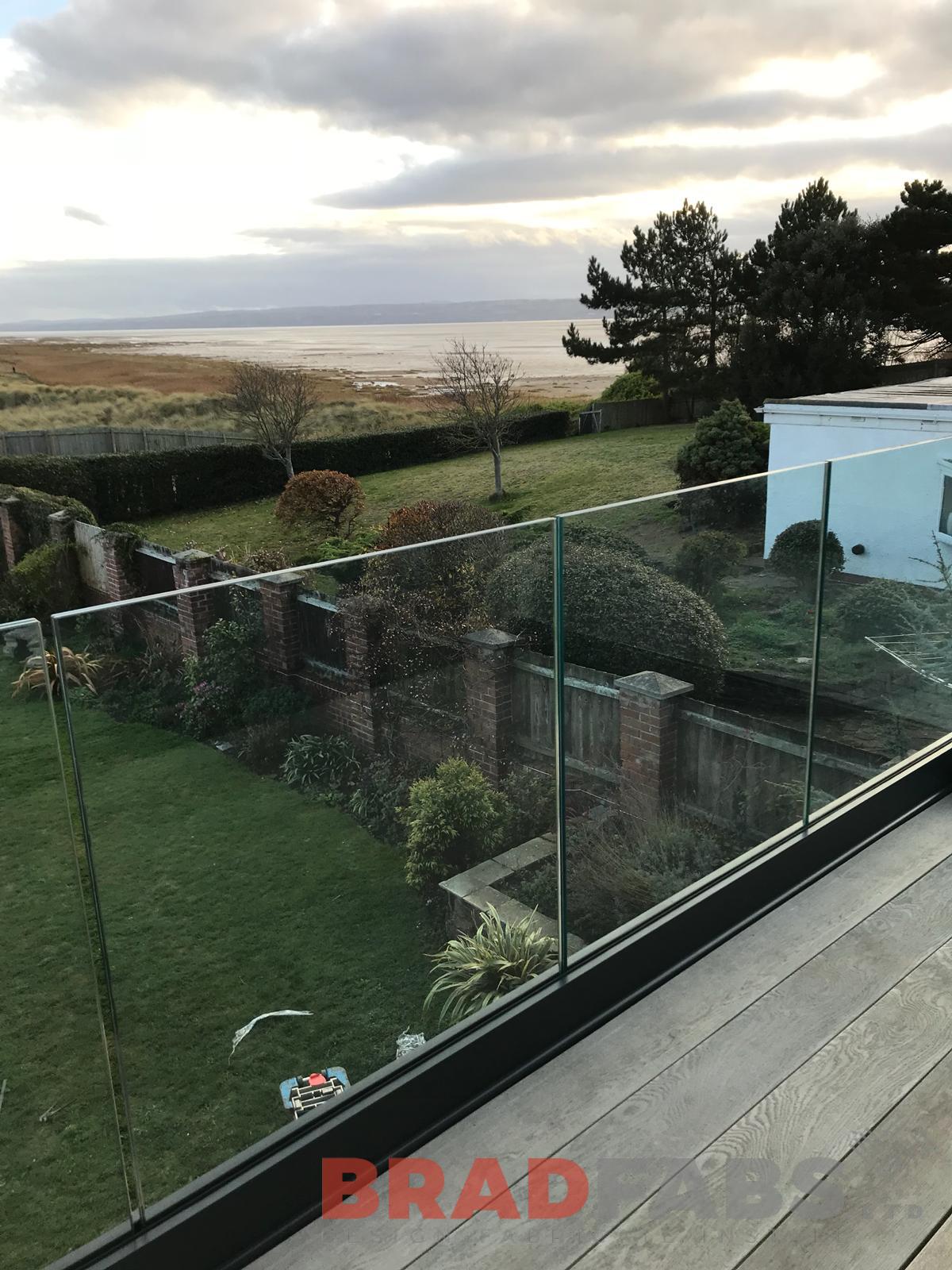 Flooating Glass Balustrade