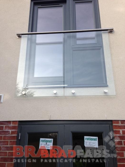 Juliet Balcony with Glass and Stainless Steel handrail