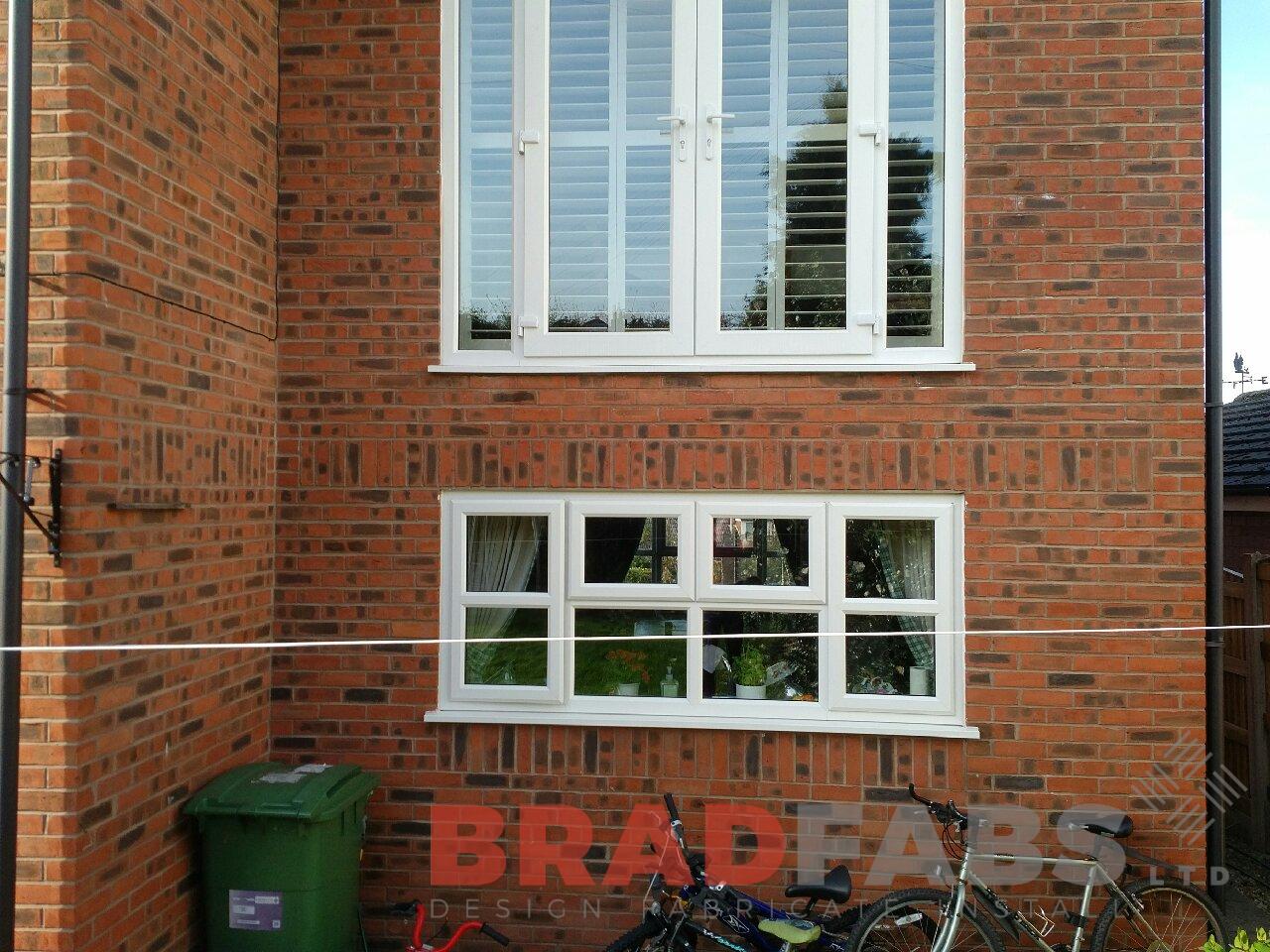 Before photo of the house that Bradfabs is about to give a beautiful balcony transformation! 