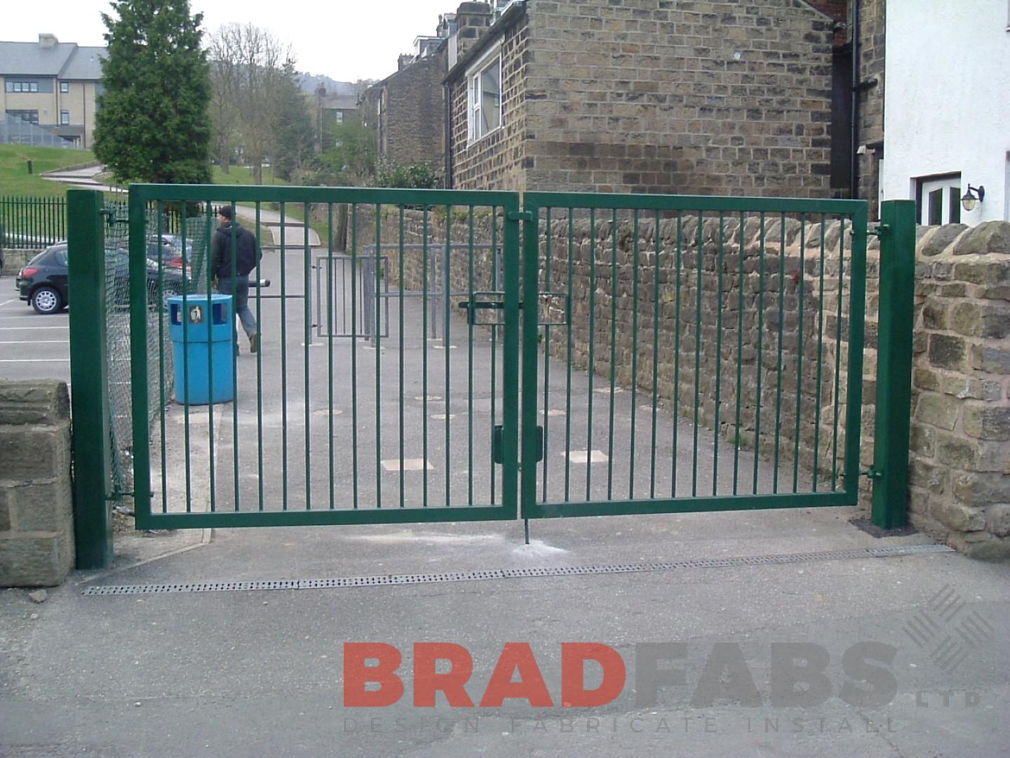 lockable powder coated school gate by bradfabs