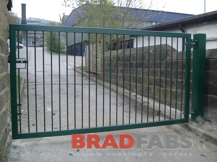 Lockable school gate supplied by Bradfabs